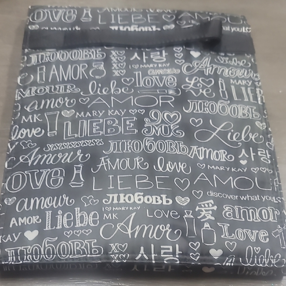 Mary Kay Black Love Print travel bag